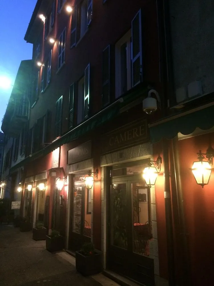 丽娃阿拉戈酒店 科莫 招待所
